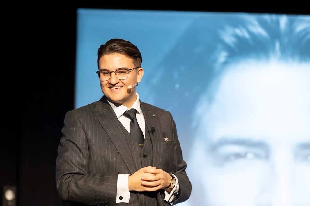 Benjamin Bansal etabliert neue Maßstäbe für Unternehmenssichtbarkeit im deutschsprachigen Raum